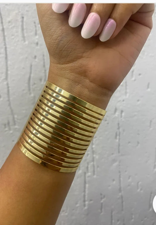 RAIRA golden theme kada adjustable bracelet