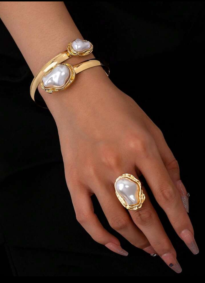 RAIRA Latest Stylish Design Fancy Bracelet Ring Necklace Jewellery Set for Women