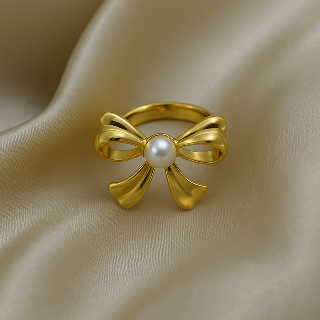 Raira Gold plated Bow Pearl Ring 🎀