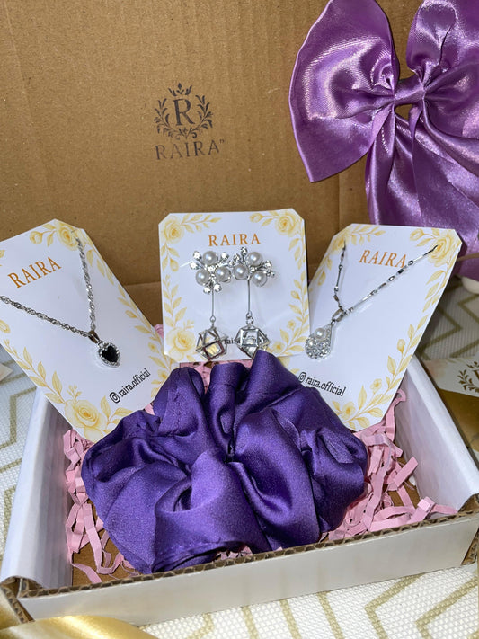 RAIRA Silver Elegance Gift Hamper for womens & Girl Friend