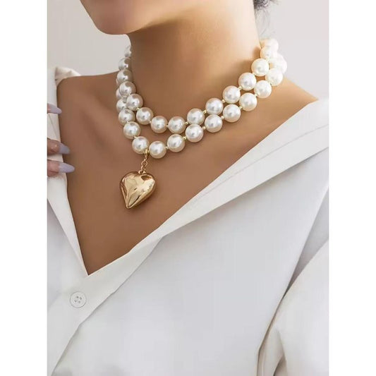 RAIRA Queen of Hearts Choker Layered Necklace Set 
(One Size)