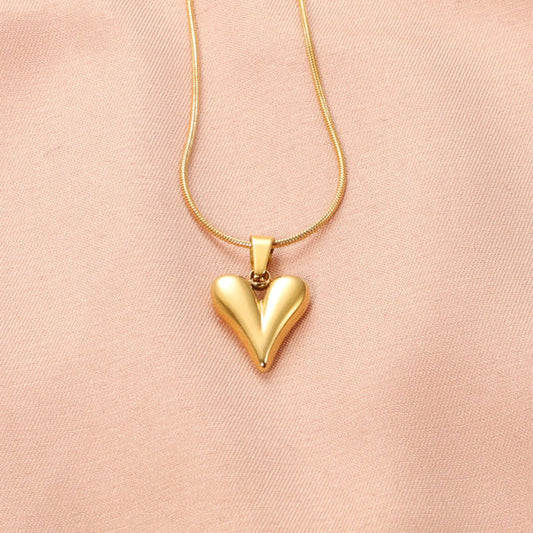 RAIRA Serene Love Necklace Love gold plated heart necklace
