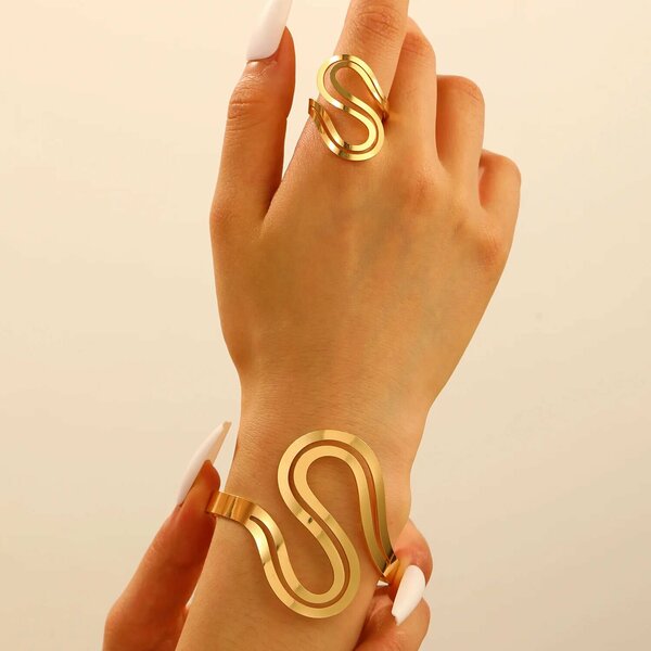 RAIRA Design Gold Color Snake Shaped Trendy Alloy Jewelry With Zircon Stone New Style Suit Bracelets For Womens And Girls