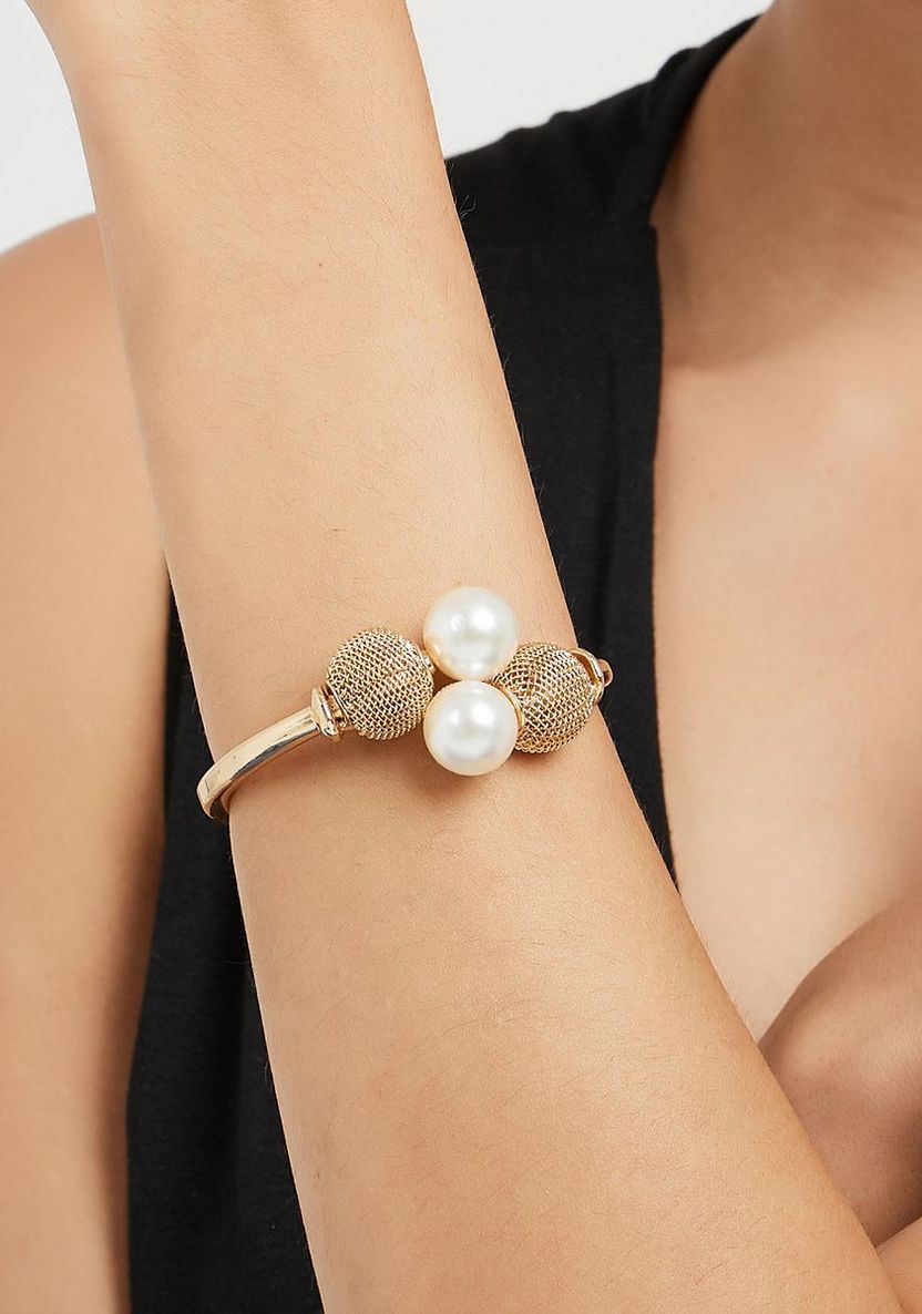 RAIRA Alloy Bangle Bracelet Open Cuff bracelet Large Pearls Hand Jewelry Women And Girls