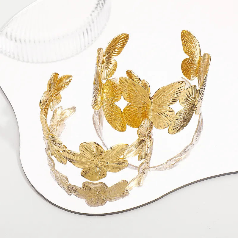 RAIRA Retro Simple Style Classic Style Flower Butterfly Iron Bangle, Chunky Gold Bracelet for Women 14K Gold Plated Cuff Bracelet Vintage Flower Bracelet Wide Open Cuff Bangles Statement Bracelet Jewelry Chrismas Birthday Flower Charm……