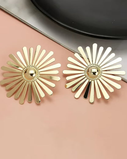 RAIRA Trending metal hollow flower female catwalk style, Earring for Women & Girl's