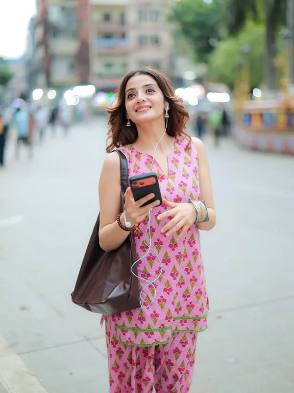 PINK Farshi Suit