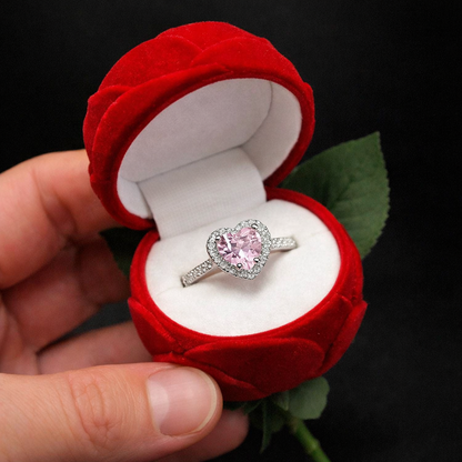 Propose ring with rose box