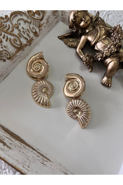 ✨ Raira Gold Spiral Seashell Statement Earrings – Bold & Elegant Designer Jewellery