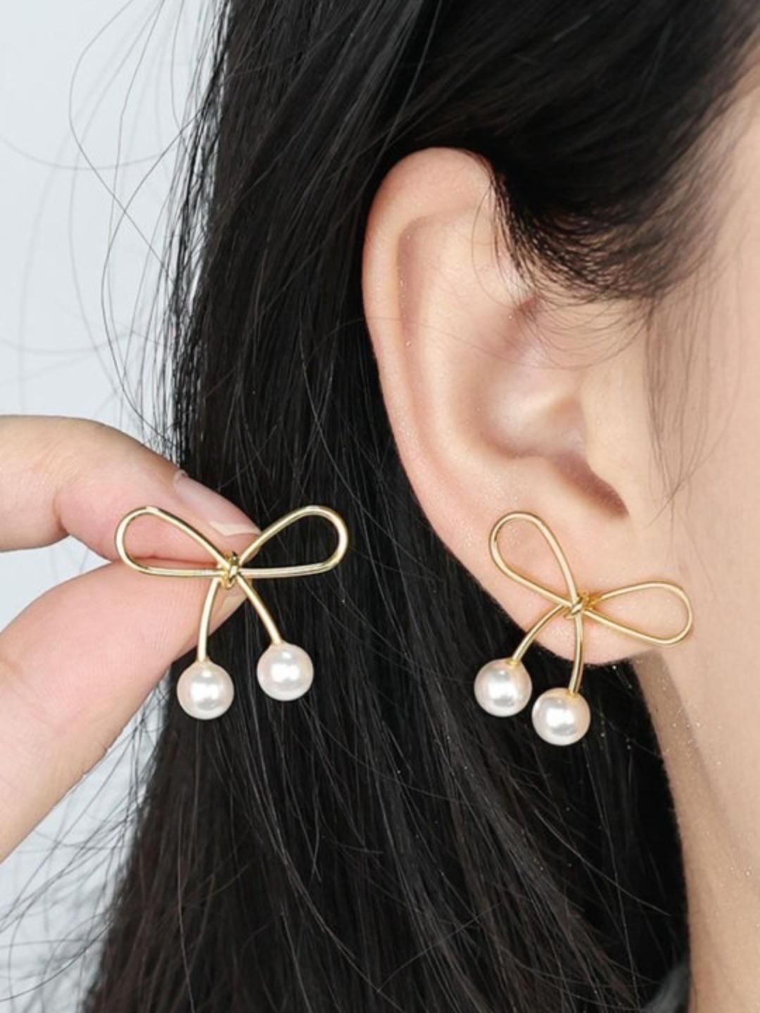 RAIRA GINGER Bow Shaped Pearl Studs Earrings