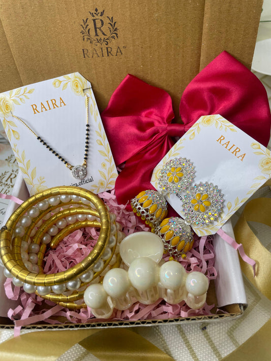 RAIRA Special Cute Gift Hamper for GF,Wife,Sister