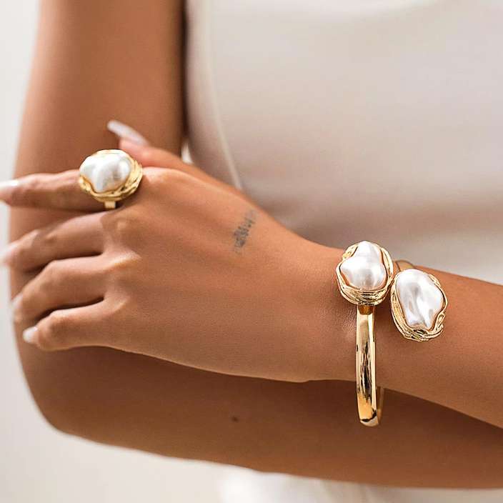 RAIRA Latest Stylish Design Fancy Bracelet Ring Necklace Jewellery Set for Women