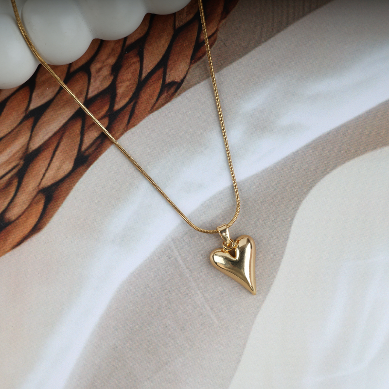 RAIRA Serene Love Necklace Love gold plated heart necklace
