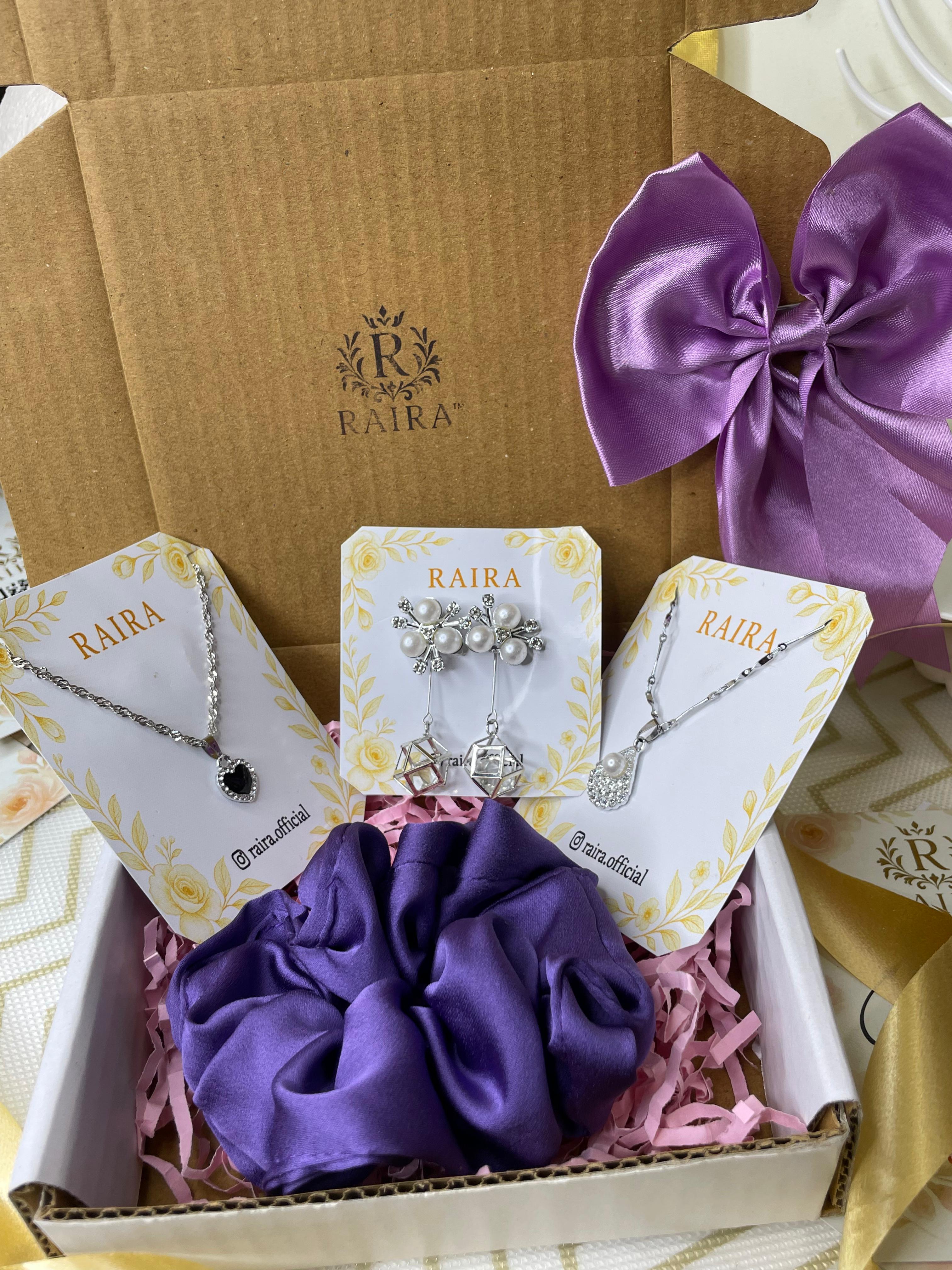 RAIRA Silver Elegance Gift Hamper for womens & Girl Friend