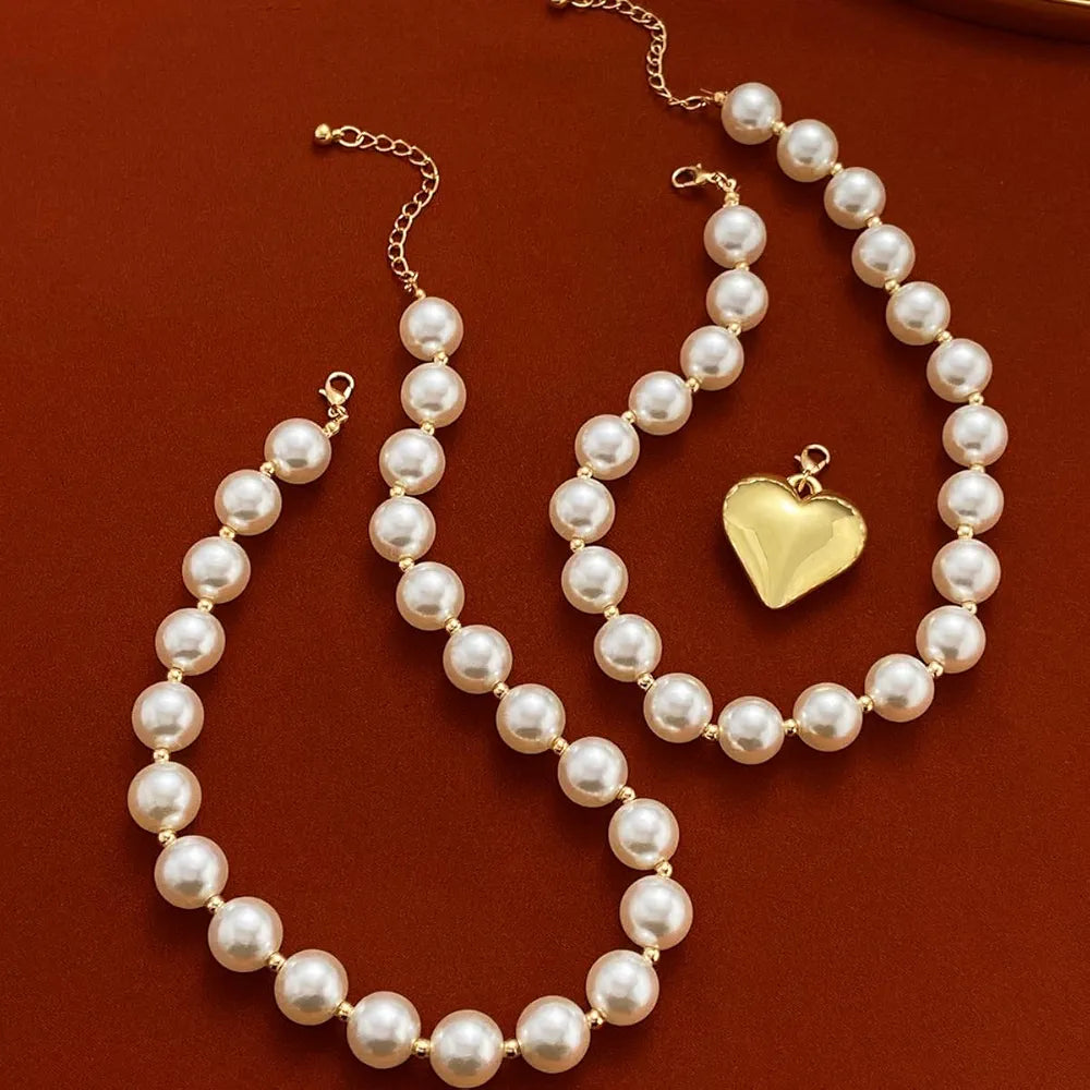 RAIRA Queen of Hearts Choker Layered Necklace Set 
(One Size)