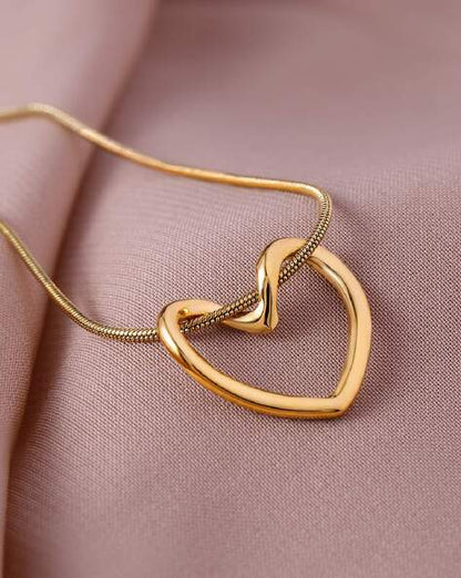 RAIRA Knot Heart Chain Pendant Necklace Gold Plated, Waterproof and Anti-Tarnish For Women & Girl's