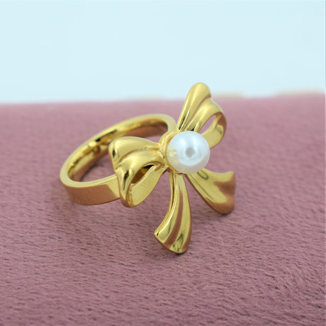 Raira Gold plated Bow Pearl Ring 🎀