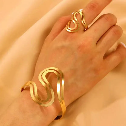 RAIRA Design Gold Color Snake Shaped Trendy Alloy Jewelry With Zircon Stone New Style Suit Bracelets For Womens And Girls
